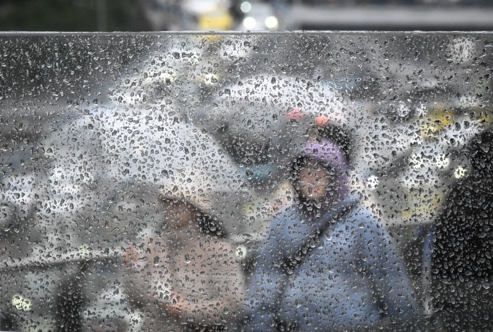 图片新闻｜蛇年首场寒潮来袭！重庆市开启降温降雨模式