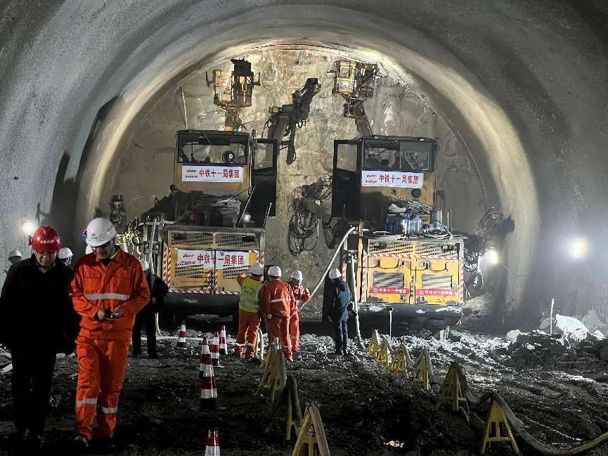 川青铁路建设复工 全面进入攻坚阶段