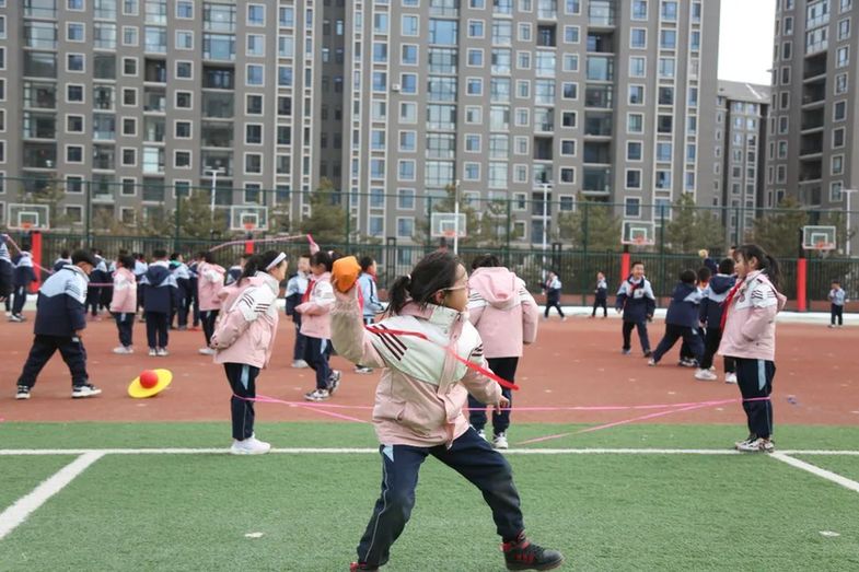 内蒙古鄂尔多斯市东胜区全面落实中小学生每天2小时综合体育活动