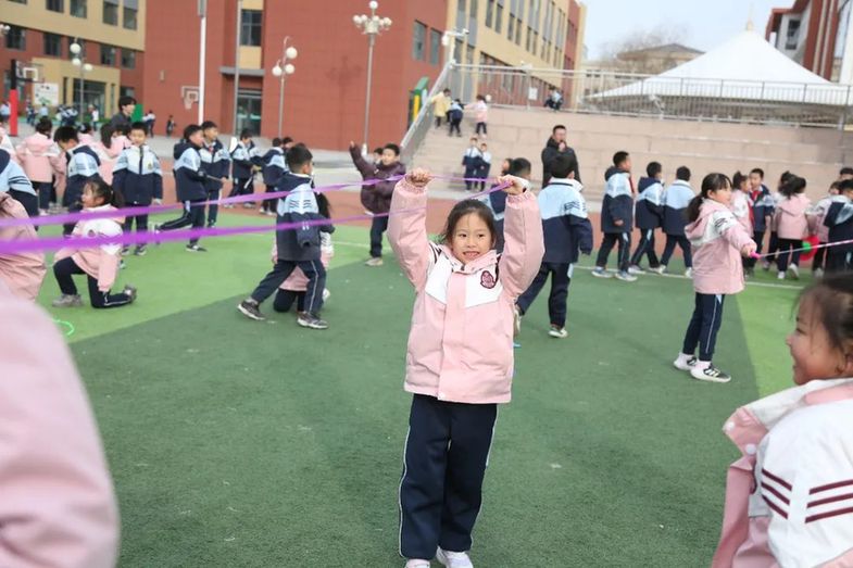 内蒙古鄂尔多斯市东胜区全面落实中小学生每天2小时综合体育活动