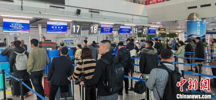 清明假期新疆机场集团运送旅客逾35万人次