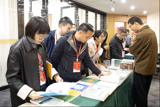 第三届全国“课程思政教学研究”学术研讨会在武汉举行