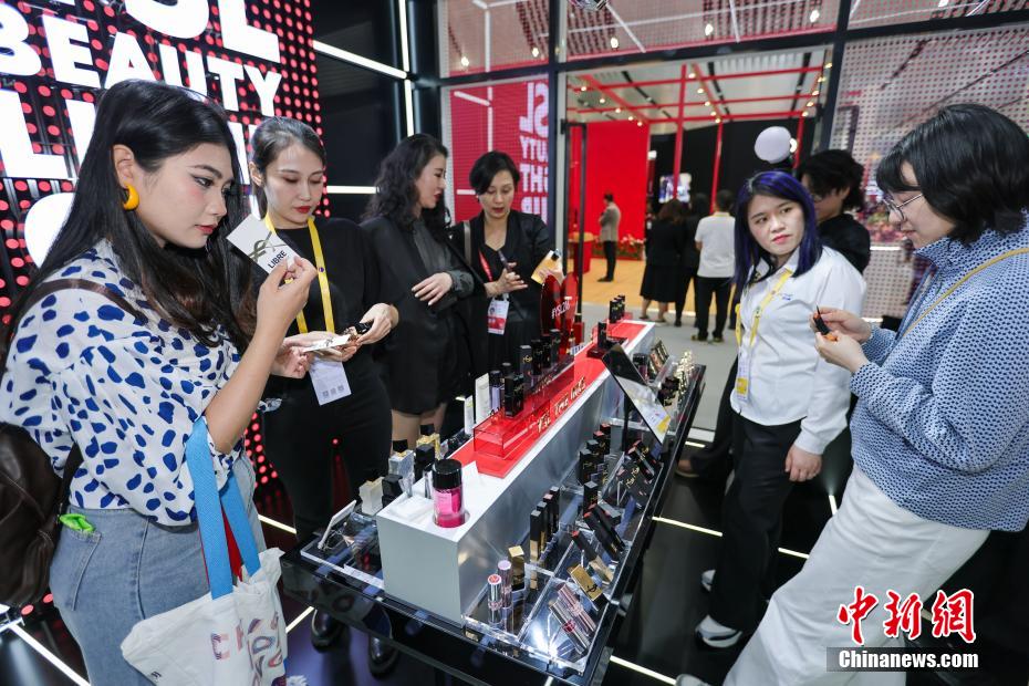 第五届中国国际消费品博览会开幕