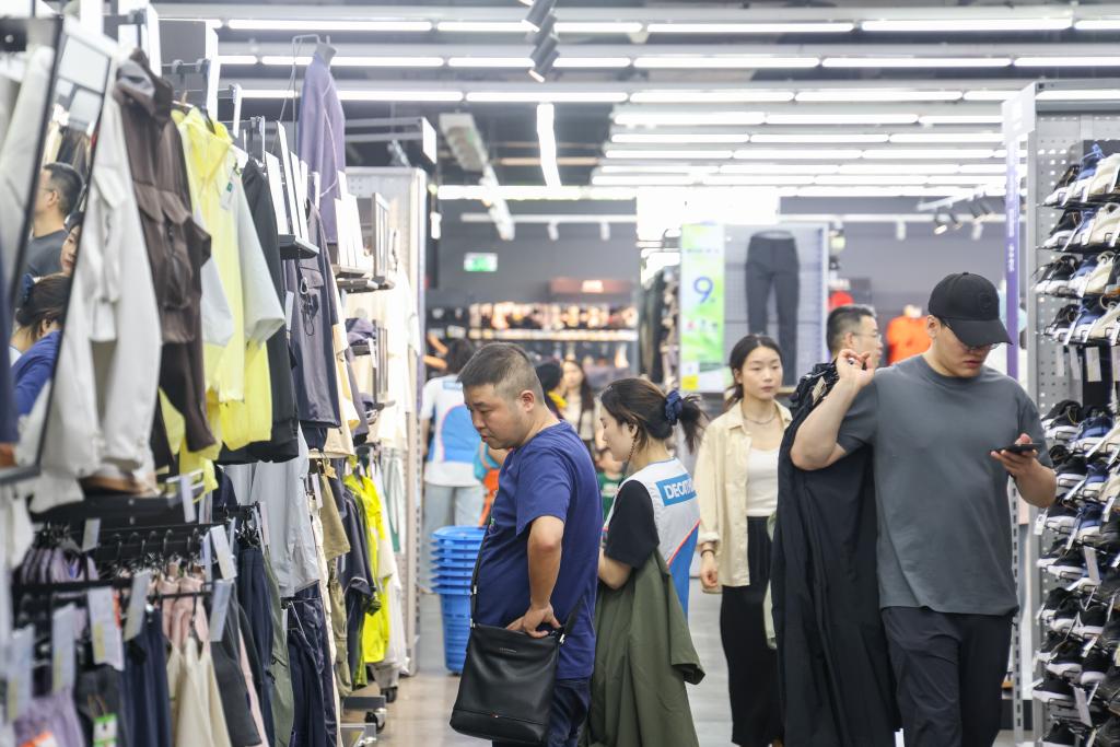 户外活动助力“春日经济”升温