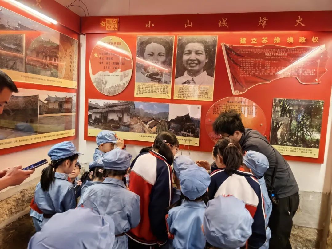 【家园共育】踏寻革命遗址 聆听红色故事——漳浦县第二实验幼儿园大段亲子春游活动