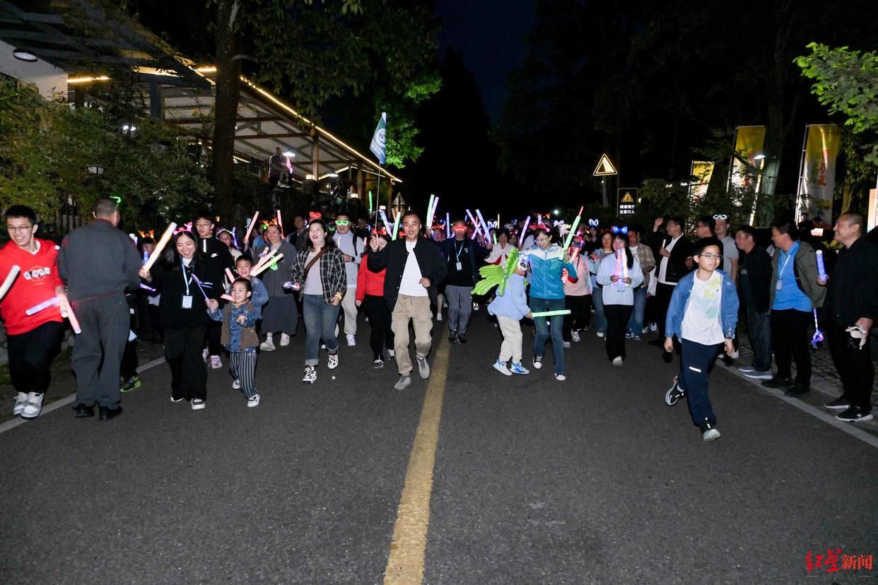 热度攀升，成都绿道骑行、踏青赏萤爆火
