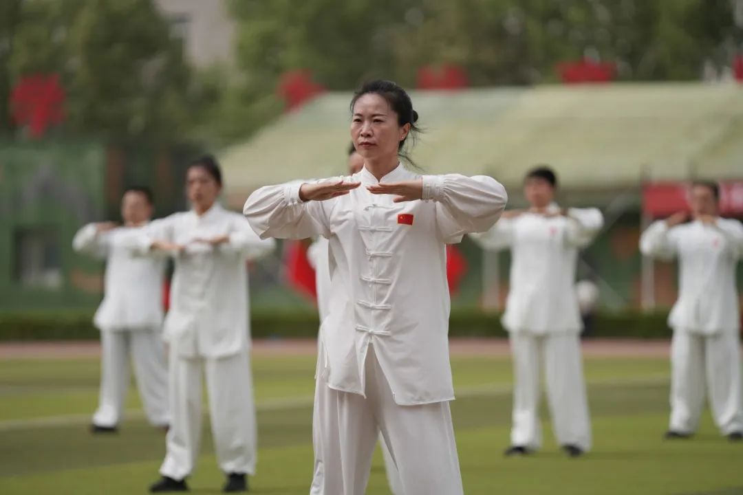 蓝天文化丨这场军事体育运动会，每帧都是战斗力！
