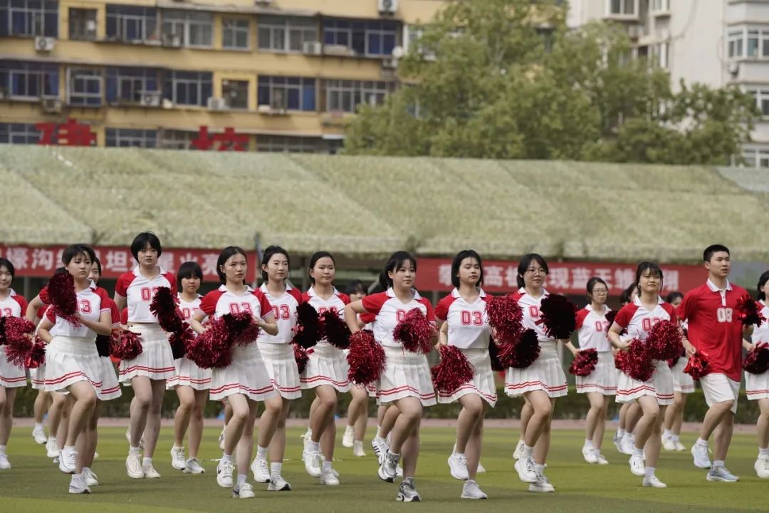 蓝天文化丨这场军事体育运动会，每帧都是战斗力！