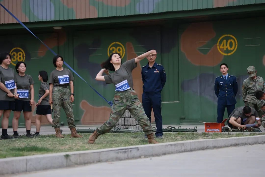 蓝天文化丨这场军事体育运动会，每帧都是战斗力！
