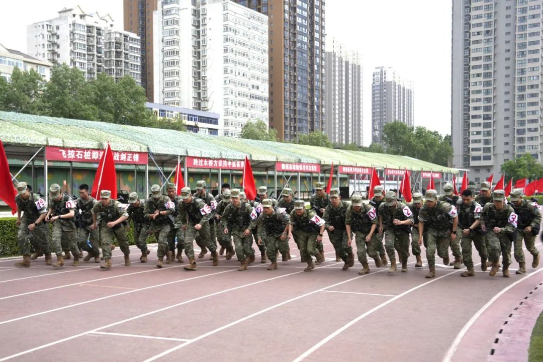蓝天文化丨这场军事体育运动会，每帧都是战斗力！