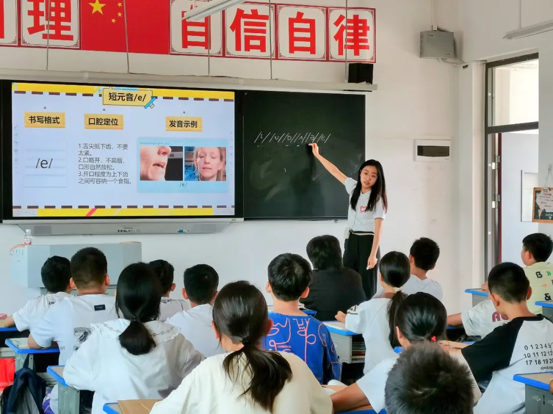 建功西部，挺膺担当 | 华中师范大学研究生支教团深学热议习近平总书记回信精神