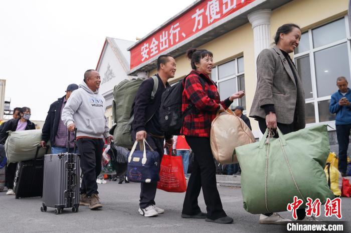 农机讲堂搬上车 黑龙江“插秧专列”再出发