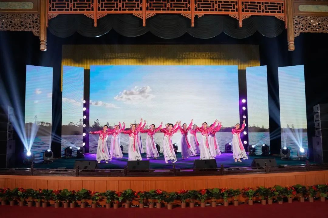 2025年北京市“三交三好铸团结”主题宣讲活动暨西城区铸牢中华民族共同体意识宣传月启动仪式举行
