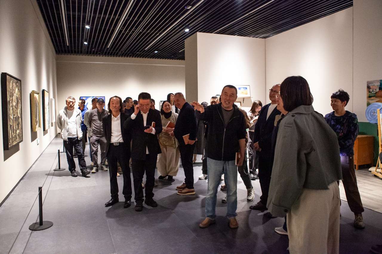 宁夏：油画展览彰显地域文化的深层生命力