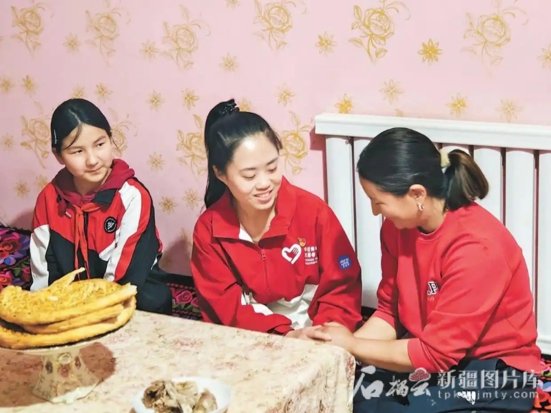 发光发热的青春丨“我们在这里收获了太多感动”——谢依特小学戍边支教西部计划志愿者服务队的故事②