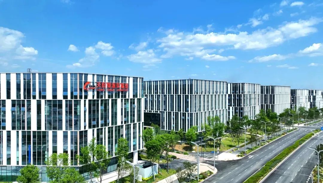 全球首个！“成都高新造”量子芯片发布