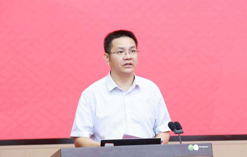 专家学者齐聚南宁 研讨“加强新时代党的作风建设”