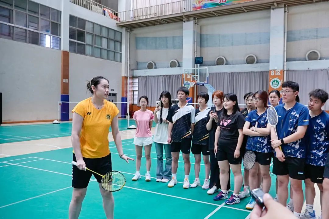 欢迎你，郑雨老师！