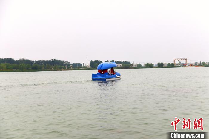 河南郑州：雁鸣湖景美如画