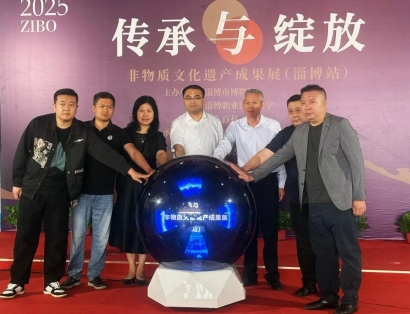 “传承与绽放·非物质文化遗产成果展”开幕