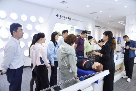 山东药监：以监管“严”守护安全 以服务“暖”激活产业