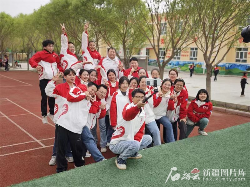发光发热的青春丨一次双向奔赴的成长——谢依特小学戍边支教西部计划志愿者服务队的故事④