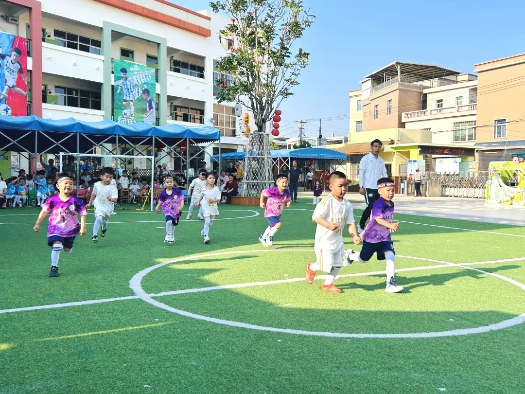 学前教育宣传月特辑 ∣ “混天绫动乾坤转·足尖争霸笑满园”——漳浦七幼2025年第五届足球嘉年华暨庆“六一儿童节”亲子足球运动会