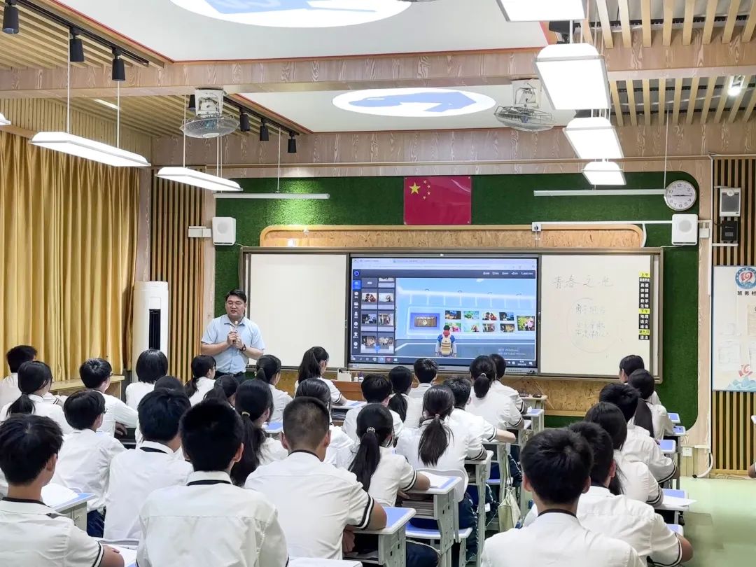 让书里黄文秀走进学生心里——南宁市各初中以课文《青春之光》教学育新人促成长