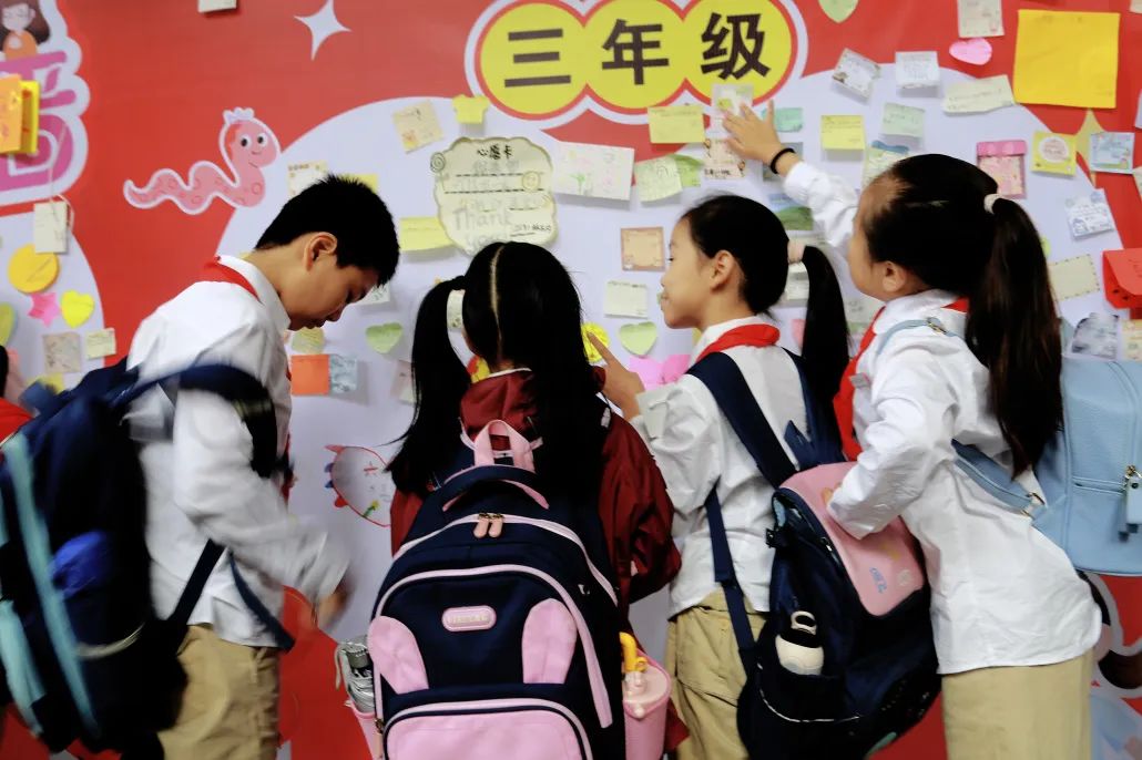 “六一”绘梦映党辉 少年逐梦强国归——闽侯县实验小学2024——2025学年庆“六一”表彰大会暨文艺汇演