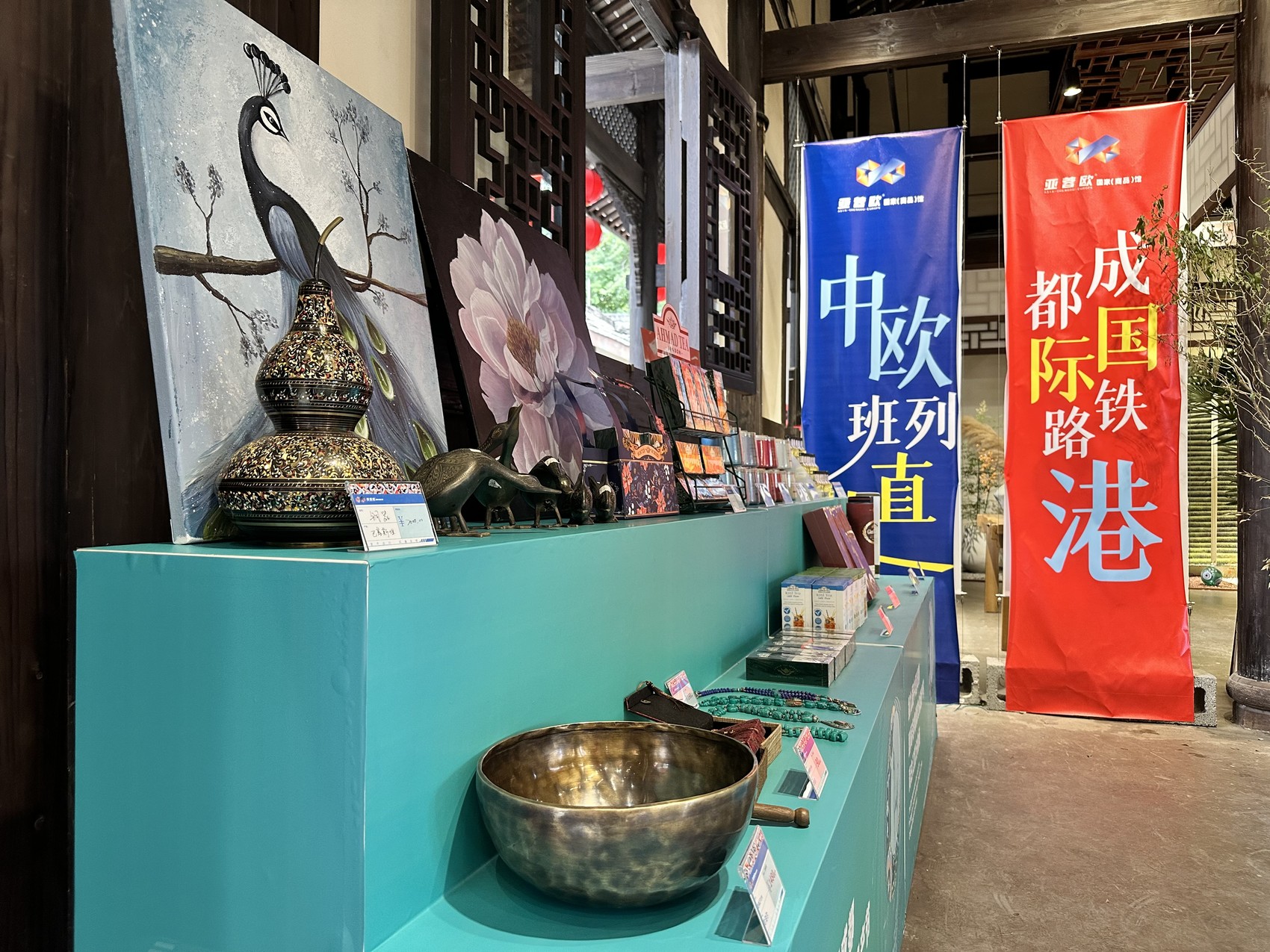 中外非遗汇聚 端午假期去城厢古城感受非遗魅力