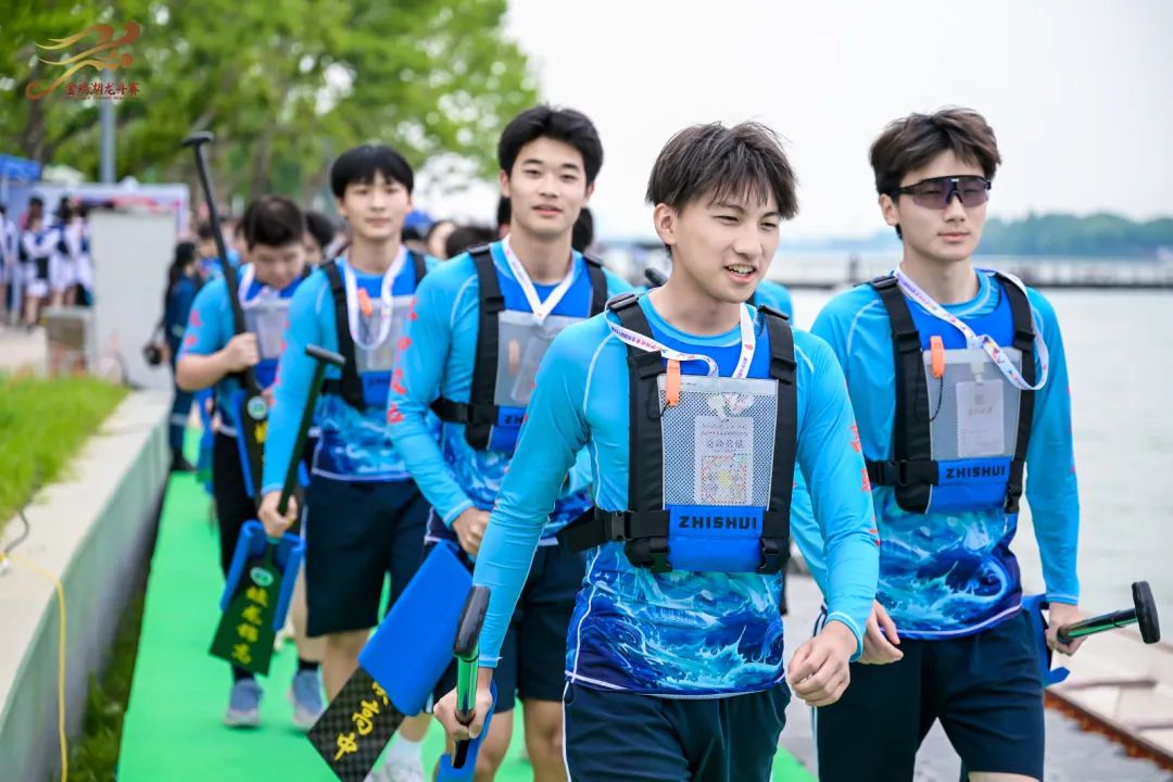 金鸡湖龙舟赛“划进”央视直播间！