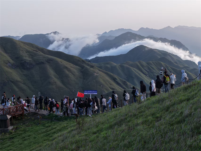 美景+体验 江西武功山圈粉年轻人