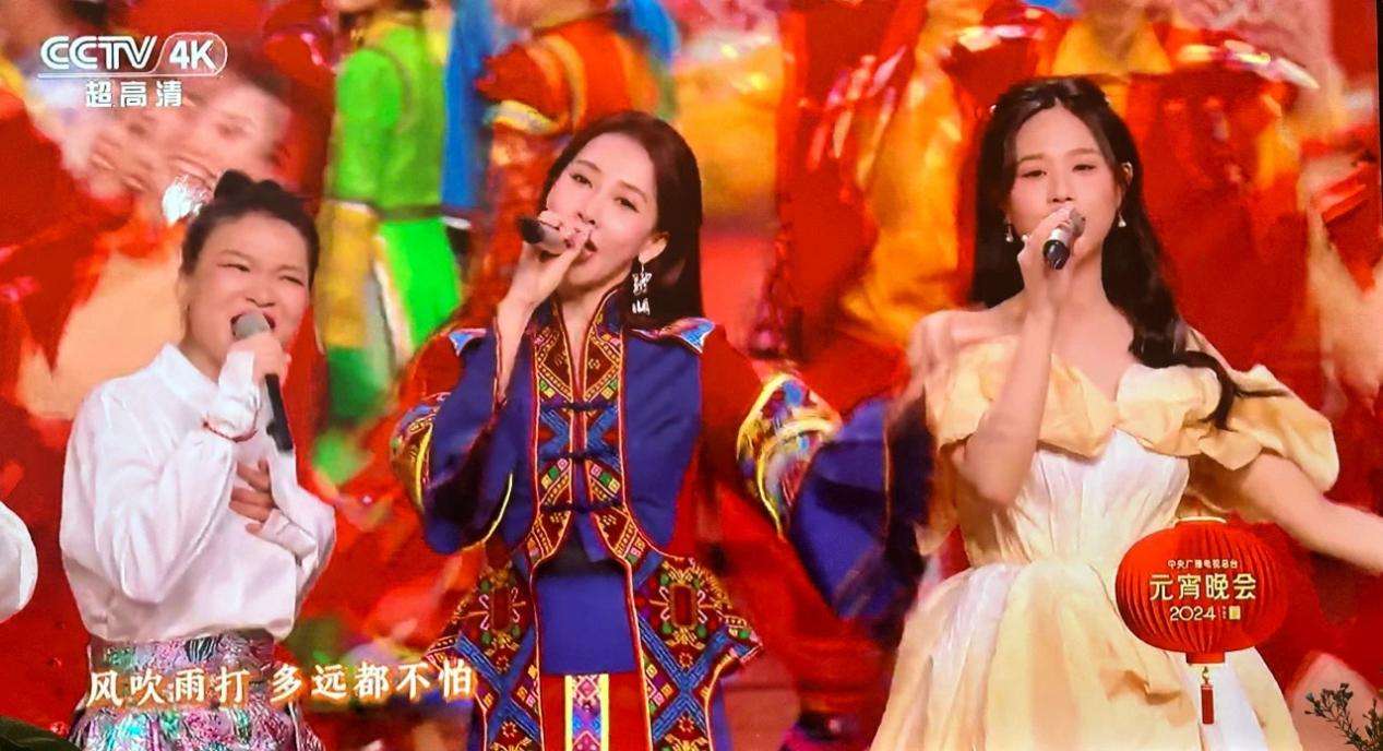 南宁职业技术大学多渠道培养服装与服饰设计人才