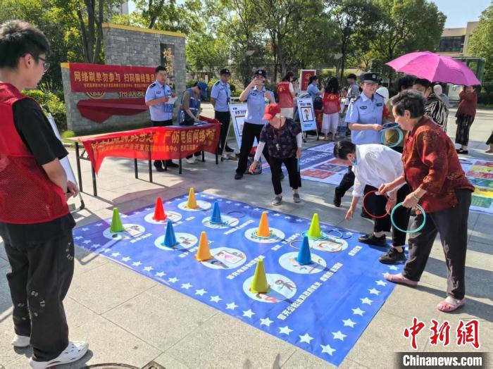 从地铁专列到卡通游戏 合肥公安创意反诈护平安