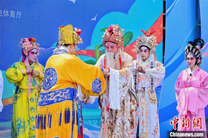 2025“浪漫北部湾 潮派嘉年华”欢乐周在钦州开幕