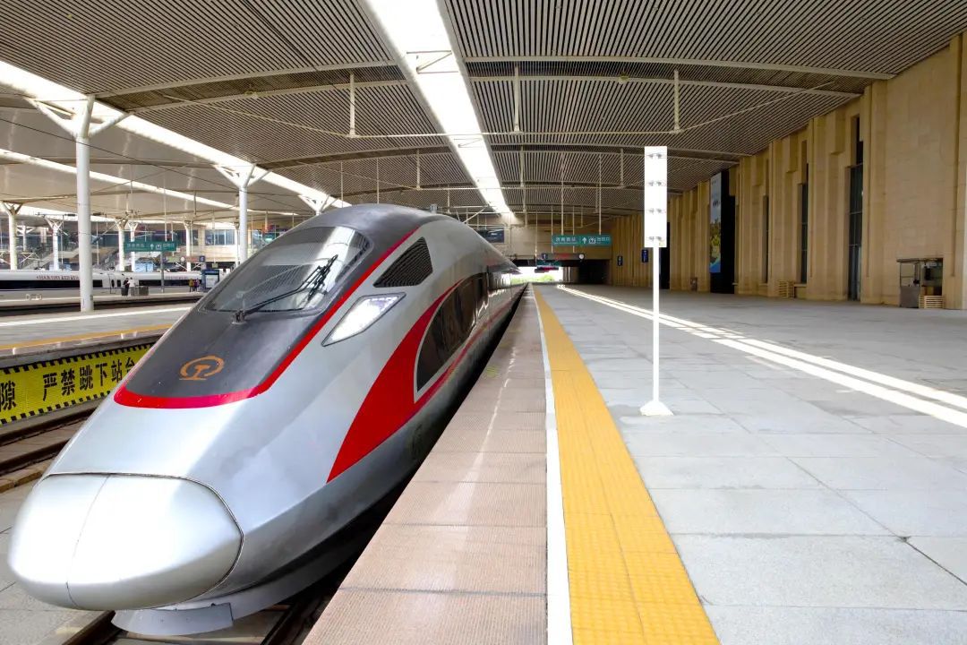 网友偶遇“0000”次复兴号，这是啥车？
