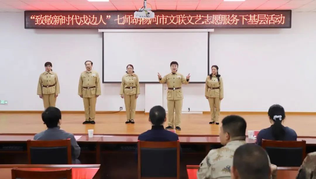 文润胡杨——七师胡杨河市创建中国“文学之乡”纪实