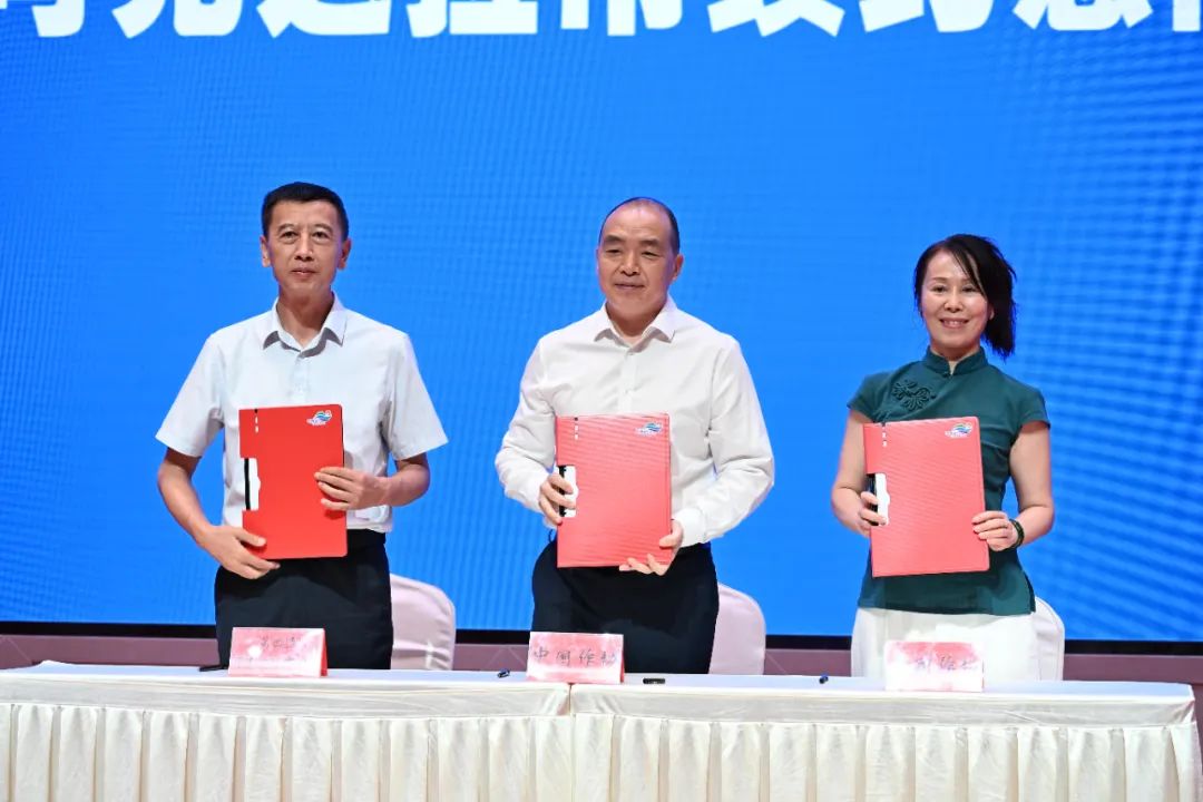 “文润兵团”名家主题创作暨兵团第十届青创会启动
