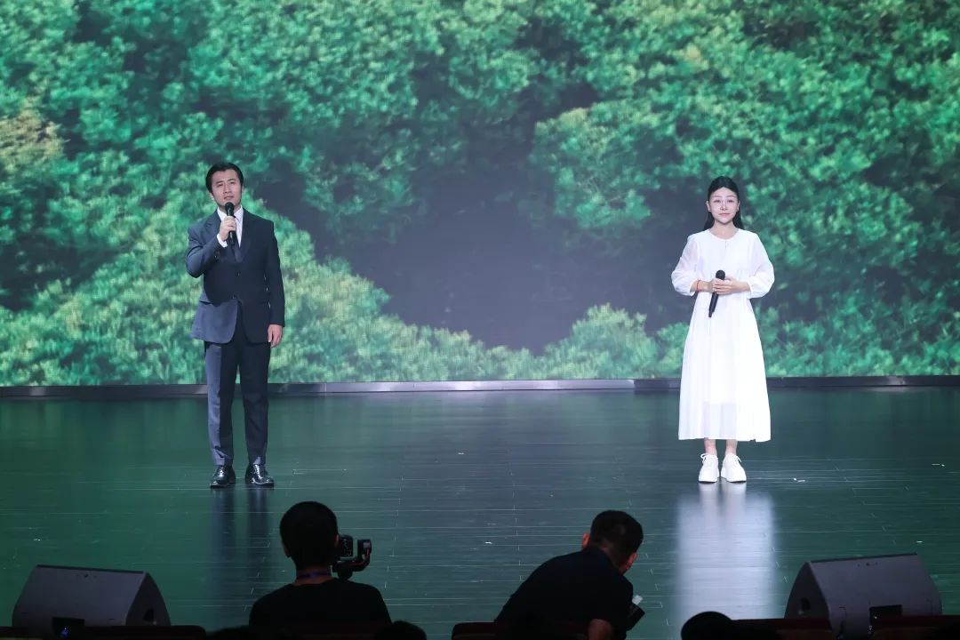 2025第三届“天涯国际诗会”诗歌朗诵会暨颁奖晚会在海南隆重举行