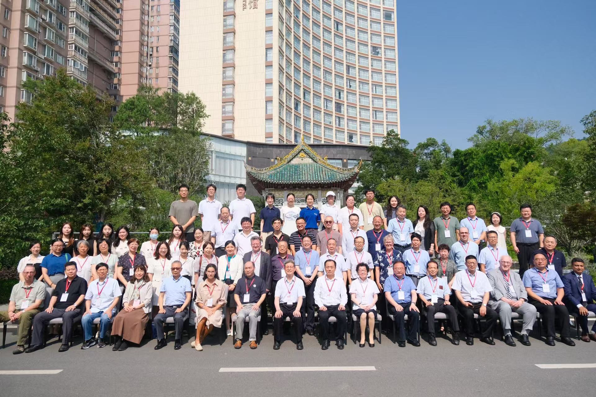 “纪念第二次世界大战暨中国抗日战争胜利八十周年”国际学术研讨会在武汉大学召开