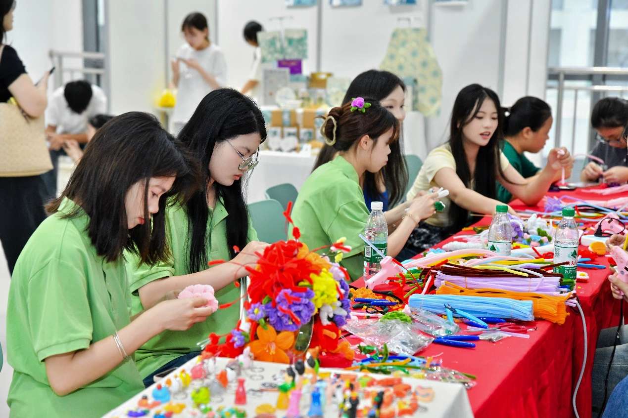 广西经贸职院首届教学成果联展举行