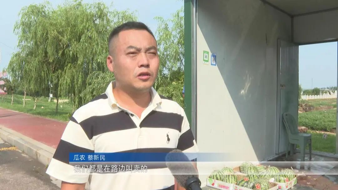 永修：便民瓜棚 盛夏里的“甜蜜驿站”