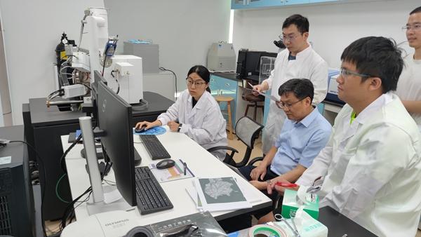 嫦娥六号月壤研究成果上新 揭开“月之暗面”神秘面纱