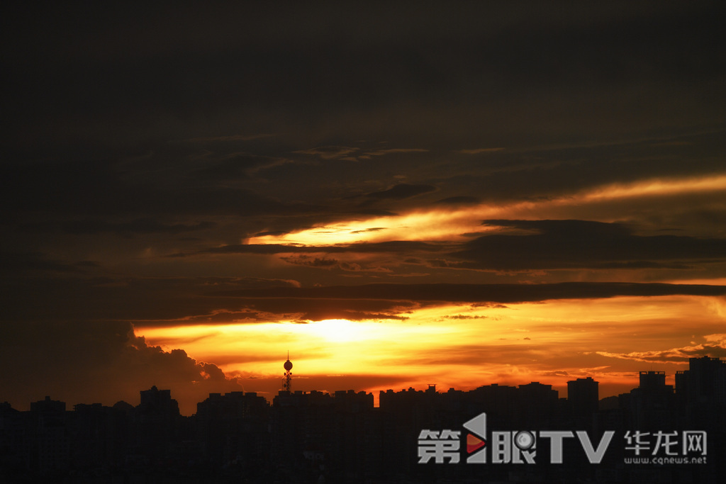 组图 | 夏雨初歇遇霞光 来一场与落日晚霞的浪漫邂逅吧