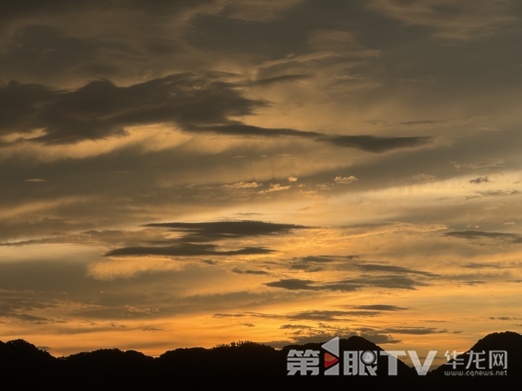 组图 | 夏雨初歇遇霞光 来一场与落日晚霞的浪漫邂逅吧