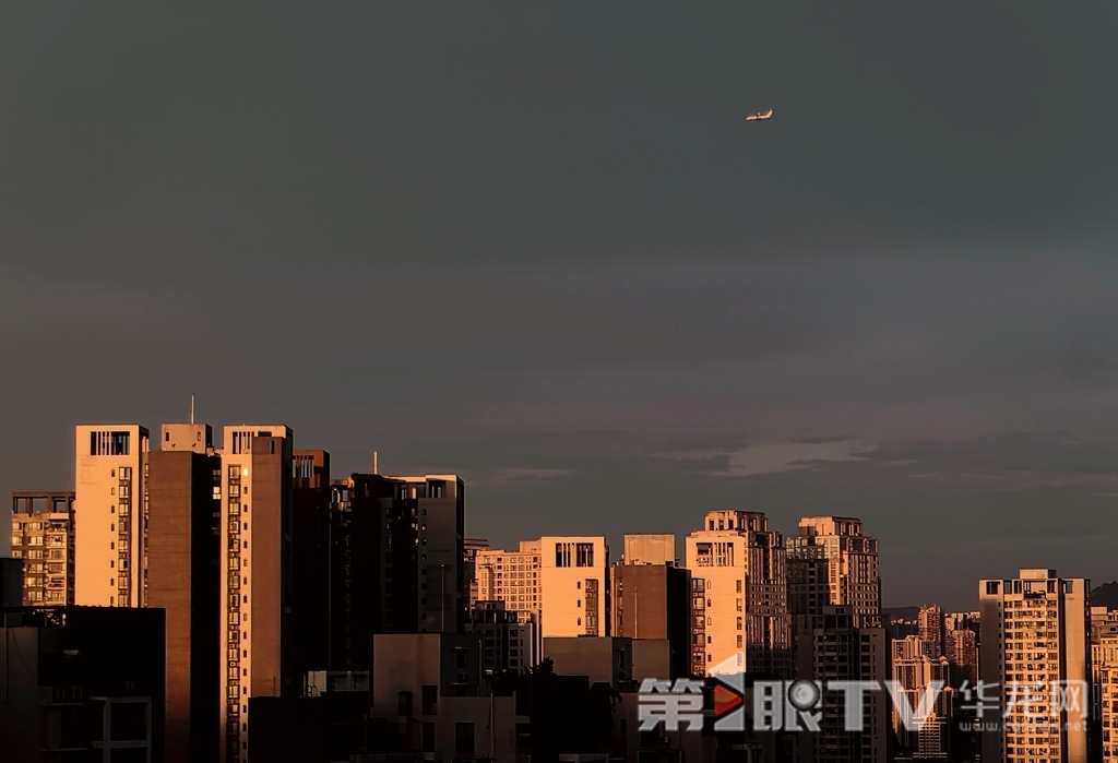 组图 | 夏雨初歇遇霞光 来一场与落日晚霞的浪漫邂逅吧