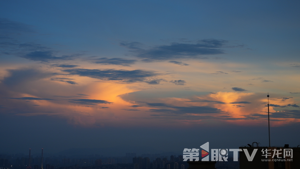 组图 | 夏雨初歇遇霞光 来一场与落日晚霞的浪漫邂逅吧
