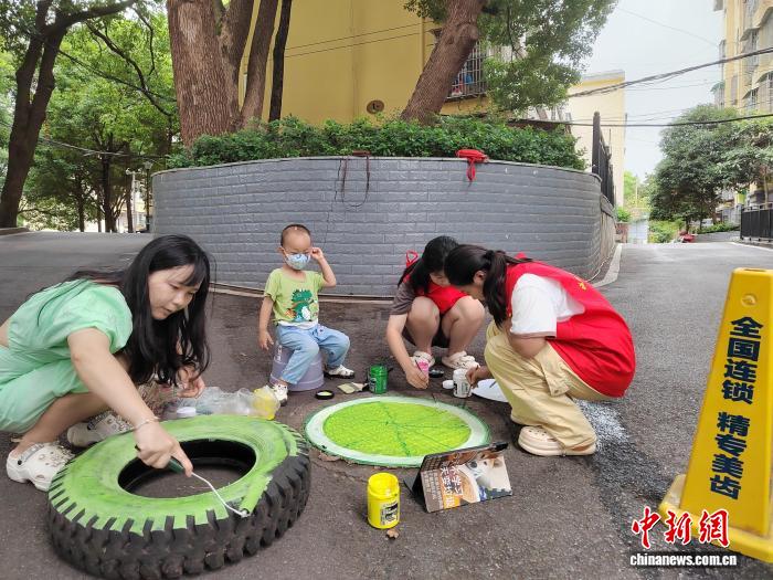湖南怀化无物业老小区“自管钥匙”蝶变幸福家园