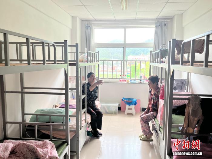 探访北京密云受灾民众安置点：保障医食住