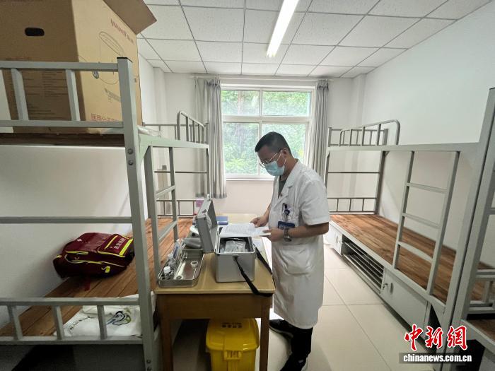 探访北京密云受灾民众安置点：保障医食住